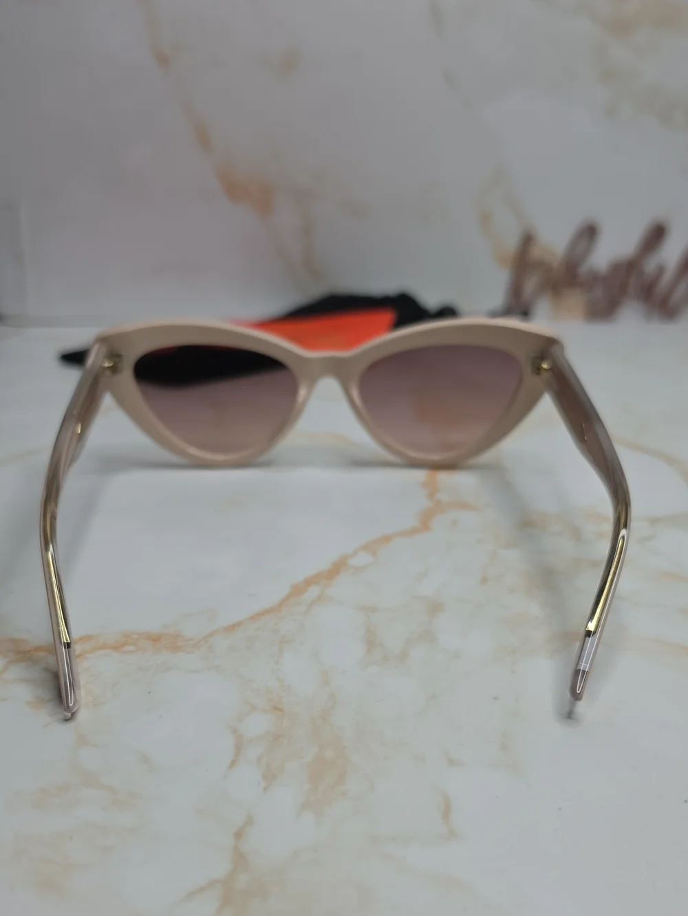 QUAY Tempted Sunglasses - Champagne/Brown Fawn
